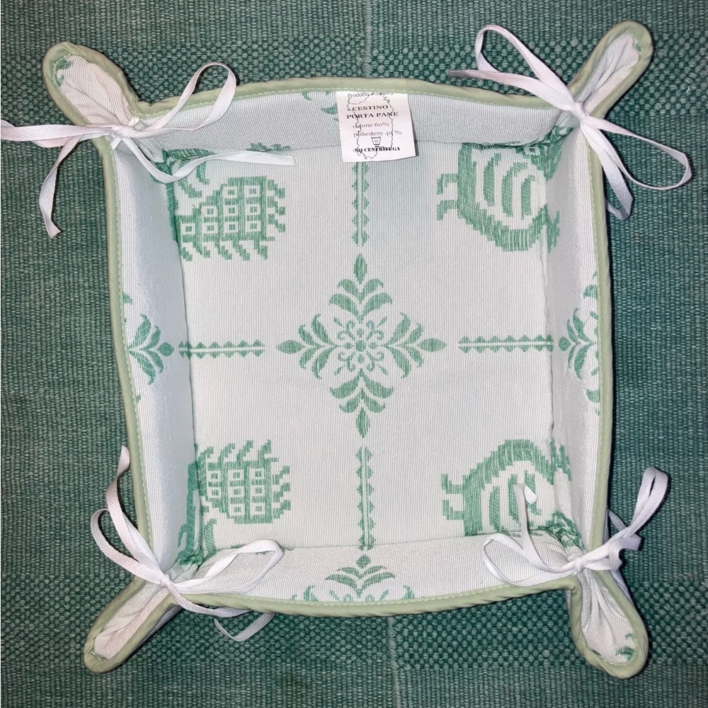 Green & Cream Tied Corner Bread Basket Sardinia Italy Floral Rooster Bird new